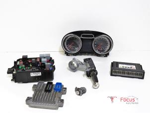 Gebruikte Kontaktslot + computer Opel Adam 1.2 16V Prijs € 275,00 Margeregeling aangeboden door Focus Automotive