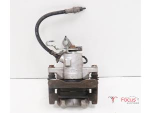 Begagnade Främre bromsok, höger Seat Leon (1P1) 1.6 Pris € 3,50 Marginaltabell erbjuds av Focus Automotive