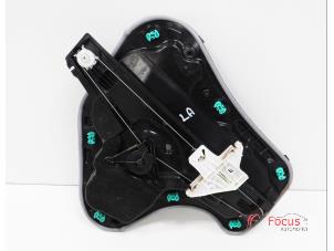Begagnade Fönstermekanism för bakre dörr, 4-dörrars, vänster Volkswagen Golf VIII Variant (GC5) 2.0 TDI BlueMotion 16V Pris € 40,00 Marginaltabell erbjuds av Focus Automotive