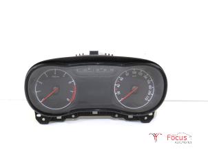 Gebruikte Instrumentenpaneel Opel Corsa E 1.0 SIDI Turbo 12V Prijs € 100,00 Margeregeling aangeboden door Focus Automotive