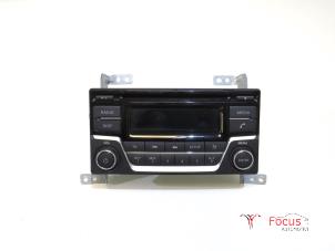 Gebruikte Radio CD Speler Nissan Juke (F15) 1.6 16V Prijs € 249,95 Margeregeling aangeboden door Focus Automotive