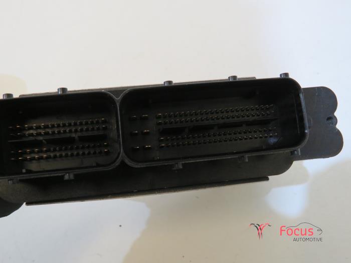 Dator, motorstyrning från en Audi A3 Sportback (8VA/8VF) 1.4 TFSI 16V 2015