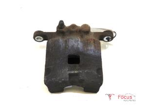 Gebruikte Remklauw (Tang) rechts-voor Ford Fiesta 6 (JA8) 1.0 SCI 12V 80 Prijs € 4,99 Margeregeling aangeboden door Focus Automotive