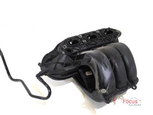 Gebruikte Inlaatspruitstuk Seat Ibiza IV SC (6J1) 1.0 12V Prijs € 200,00 Margeregeling aangeboden door Focus Automotive