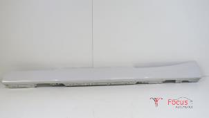 Gebruikte Zijskirt links BMW 1 serie (F21) 114i 1.6 16V Prijs € 49,95 Margeregeling aangeboden door Focus Automotive