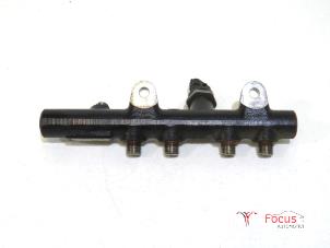 Używane Listwa wtryskowa Dacia Sandero II 1.5 dCi 90 Cena € 39,95 Procedura marży oferowane przez Focus Automotive