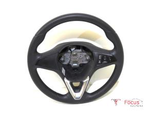 Gebruikte Stuurwiel Opel Corsa E 1.2 16V Prijs € 124,95 Margeregeling aangeboden door Focus Automotive