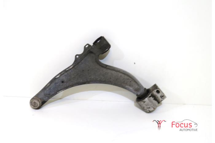 Draagarm rechts-voor van een Opel Insignia Sports Tourer 2.0 CDTI 16V 160 Ecotec 2010