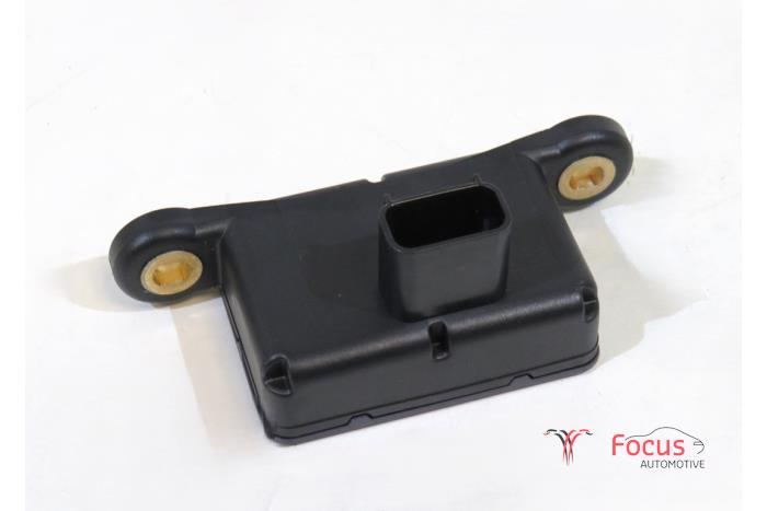 Gier sensor van een Opel Insignia Sports Tourer 2.0 CDTI 16V 160 Ecotec 2010