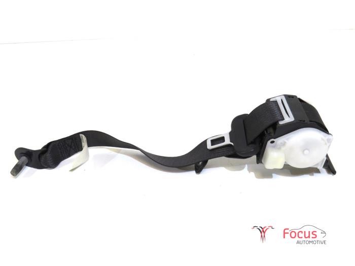 Veiligheidsgordel rechts-achter van een Opel Insignia Sports Tourer 2.0 CDTI 16V 160 Ecotec 2010