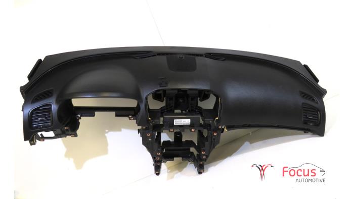 Dashboard van een Opel Insignia Sports Tourer 2.0 CDTI 16V 160 Ecotec 2010