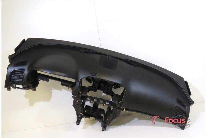 Dashboard van een Opel Insignia Sports Tourer 2.0 CDTI 16V 160 Ecotec 2010