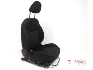 Używane Fotel lewy Peugeot 208 I (CA/CC/CK/CL) 1.0 Vti 12V PureTech Cena € 125,00 Procedura marży oferowane przez Focus Automotive