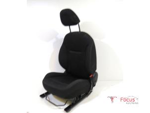 Używane Fotel prawy Peugeot 208 I (CA/CC/CK/CL) 1.0 Vti 12V PureTech Cena € 125,00 Procedura marży oferowane przez Focus Automotive