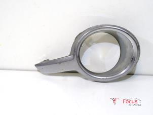 Używane Pokrywa swiatla przeciwmgielnego prawa Peugeot 208 I (CA/CC/CK/CL) 1.2 Vti 12V PureTech 82 Cena € 10,00 Procedura marży oferowane przez Focus Automotive