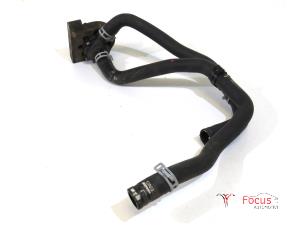 Gebruikte Extra waterpomp Opel Astra K 1.2 Turbo 12V Prijs € 50,00 Margeregeling aangeboden door Focus Automotive