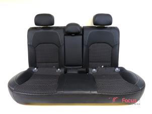 Begagnade Klädsel, uppsättning (komplett) Kia Ceed (CDB5/CDBB) 1.0i T-GDi 12V Pris € 775,00 Marginaltabell erbjuds av Focus Automotive