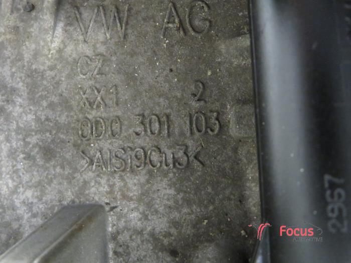 Versnellingsbak van een Volkswagen Polo VI (AW1) 1.0 MPi 12V 2017