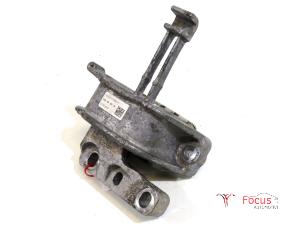 Gebruikte Motorsteun Volkswagen T-Roc I 1.0 TSI 12V BlueMotion Prijs € 34,95 Margeregeling aangeboden door Focus Automotive