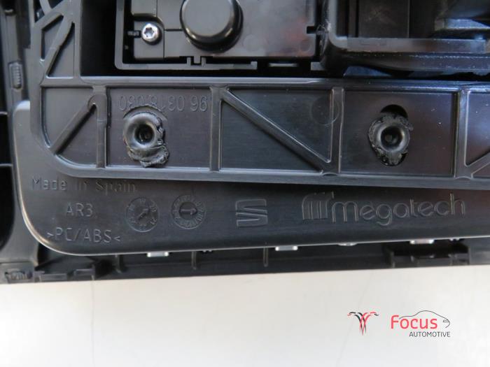 Dzwignia wyboru automatycznej skrzyni biegów z Seat Leon (KLB) 1.4 TSI e-HYBRID 204 16V 2020