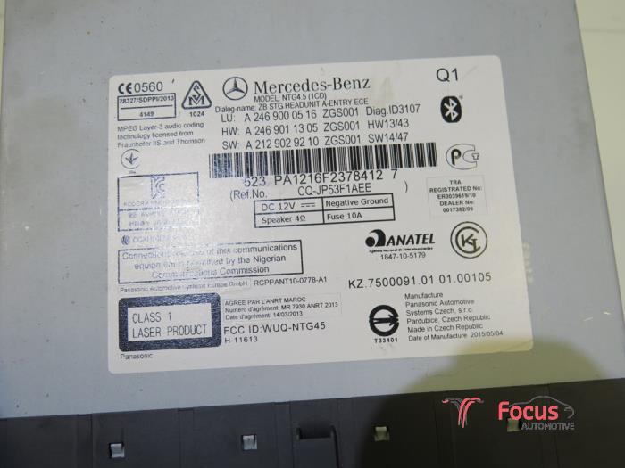 Navigeringssystem från en Mercedes-Benz A (W176) 1.5 A-180 CDI, A-180d 16V 2015