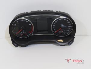 Begagnade Instrumentpanel Audi A1 Sportback (8XA/8XF) 1.0 TFSI Ultra 12V Pris € 124,95 Marginaltabell erbjuds av Focus Automotive