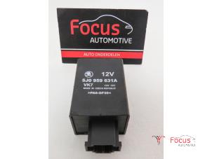 Używane Przekaznik Skoda Fabia II Combi 1.2i Cena € 25,00 Procedura marży oferowane przez Focus Automotive