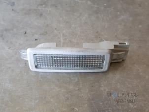 Begagnade Innerbelysning Renault Laguna II Grandtour (KG) 1.9 dCi 120 Pris € 5,50 Marginaltabell erbjuds av Autodeleninkleur