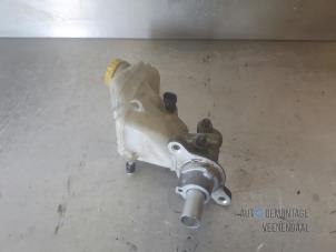 Gebruikte Hoofdremcilinder Fiat Grande Punto (199) 1.3 JTD Multijet 16V Prijs € 15,00 Margeregeling aangeboden door Autodeleninkleur