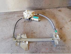 Gebruikte Ruitmechaniek 4Deurs rechts-achter Volvo V40 (VW) 1.9 D Prijs € 25,00 Margeregeling aangeboden door Autodeleninkleur