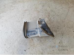 Gebruikte Luchtinlaat slang Opel Insignia 2.0 CDTI 16V 160 Ecotec Prijs € 10,00 Margeregeling aangeboden door Autodeleninkleur