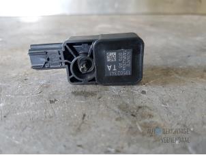 Gebruikte Airbag Sensor Opel Insignia 2.0 CDTI 16V 160 Ecotec Prijs € 14,00 Margeregeling aangeboden door Autodeleninkleur