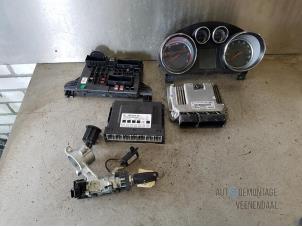 Gebruikte Contactslot + computer Opel Insignia 2.0 CDTI 16V 160 Ecotec Prijs € 350,00 Margeregeling aangeboden door Autodeleninkleur