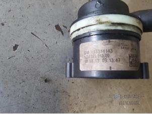 Używane Dodatkowa pompa wodna Opel Corsa D 1.3 CDTi 16V ecoFLEX Cena € 24,00 Procedura marży oferowane przez Autodeleninkleur