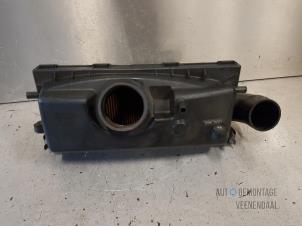 Begagnade Luftfilterhus Subaru Legacy (BE) 2.0 16V Pris € 20,00 Marginaltabell erbjuds av Autodeleninkleur