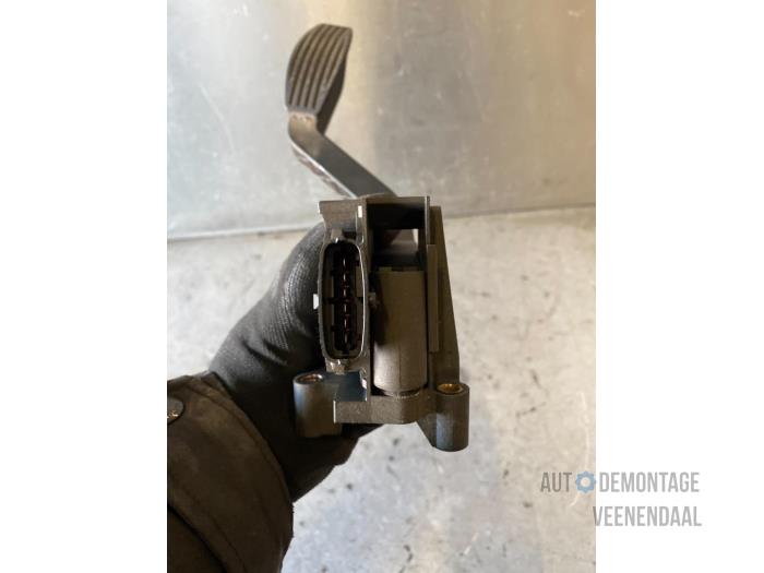 Gaspedal från en Fiat Punto II (188) 1.2 16V 2000