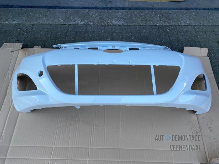 Främre stötfångare från en Hyundai i20  2013