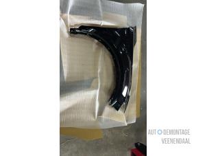 Nowe Blotnik prawy przód Volkswagen T-Roc I 1.0 TSI 12V BlueMotion Cena € 254,10 Z VAT oferowane przez Autodeleninkleur