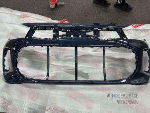 Nowe Zderzak przedni Kia Rio IV (YB) 1.0i T-GDi 100 12V Cena € 332,75 Z VAT oferowane przez Autodeleninkleur