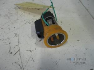 Używane Zapalniczka Renault Megane Scénic (JA) 1.6 RT Cena € 5,50 Procedura marży oferowane przez Autodeleninkleur