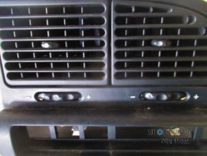 Begagnade Luftmunstycke, instrumentbräda Citroen Xantia (X1/2) 1.8i X,SX,Harmonie,Sensation 16V Pris € 11,00 Marginaltabell erbjuds av Autodeleninkleur