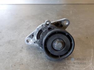 Begagnade Drivremspännare Renault Clio II (BB/CB) 1.4 16V Pris € 10,00 Marginaltabell erbjuds av Autodeleninkleur