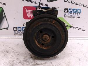 Gebruikte Pomp Airco Renault Espace (JE) 2.2 dT Grand Espace Prijs € 42,00 Margeregeling aangeboden door Autodemontagebedrijf R. Poeste B.V.