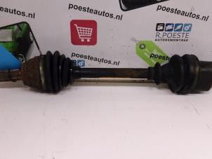 Gebruikte Cardanas links-voor (VWA) Ford Ka I 1.6i SportKa Prijs € 35,00 Margeregeling aangeboden door Autodemontagebedrijf R. Poeste B.V.