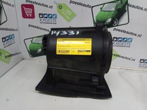 Używane Nagrzewnica Ford Focus C-Max 1.8 16V Cena € 30,00 Procedura marży oferowane przez Autodemontagebedrijf R. Poeste B.V.