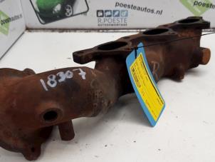 Gebruikte Uitlaatspruitstuk Kia Sorento I (JC) 3.5 V6 24V Prijs € 140,00 Margeregeling aangeboden door Autodemontagebedrijf R. Poeste B.V.