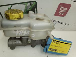 Begagnade Huvudcylinder Volkswagen Polo IV (9N1/2/3) 1.2 Pris € 20,00 Marginaltabell erbjuds av Autodemontagebedrijf R. Poeste B.V.