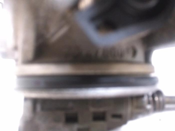 Spjällhus från en Renault Megane (EA) 1.4 16V 1999