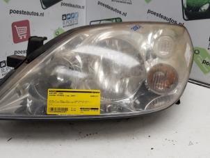 Begagnade Strålkastare, vänster Nissan Primera Wagon (W12) 1.8 16V Pris € 20,00 Marginaltabell erbjuds av Autodemontagebedrijf R. Poeste B.V.