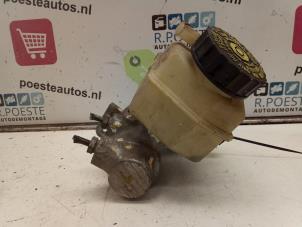 Begagnade Huvudcylinder Mercedes A (W168) 1.6 A-160 Pris € 25,00 Marginaltabell erbjuds av Autodemontagebedrijf R. Poeste B.V.